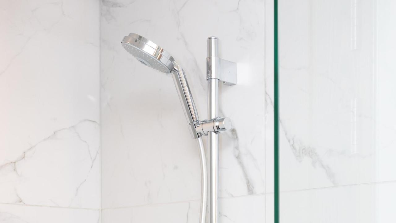 Horizon By Skycity Auckland Eksteriør bilde A shower head