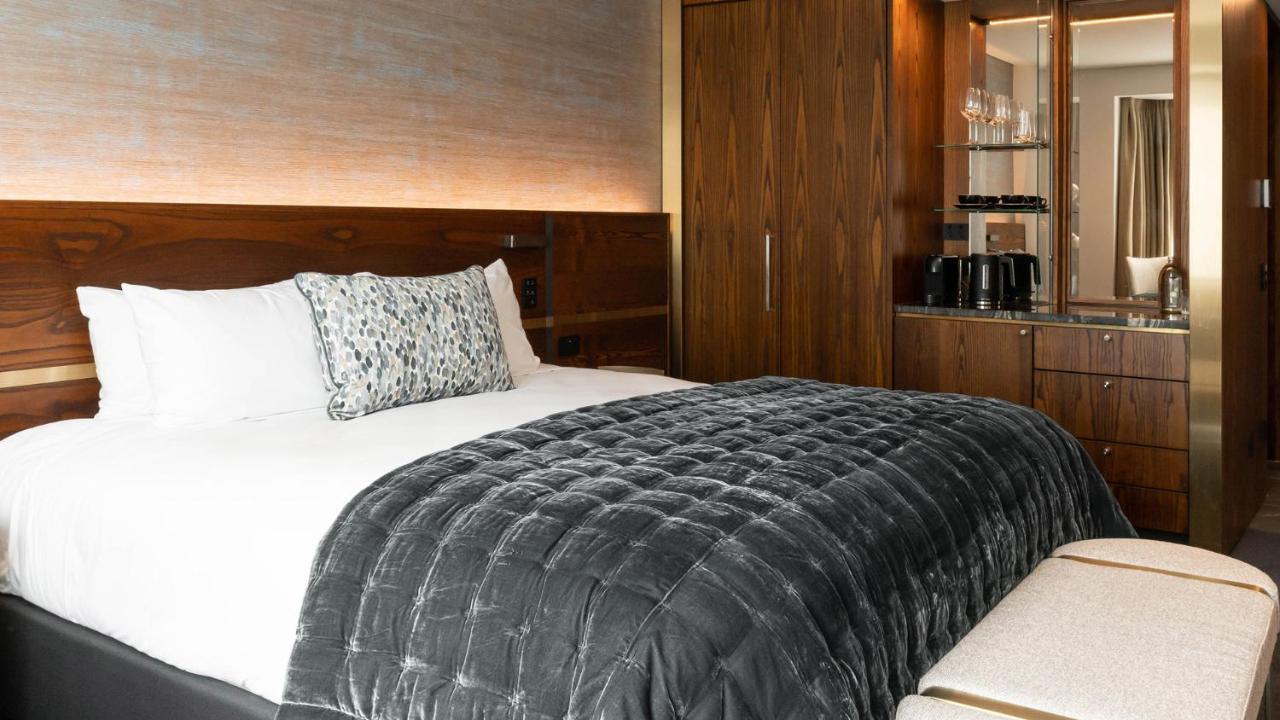 Horizon By Skycity Auckland Eksteriør bilde A bed with a throw