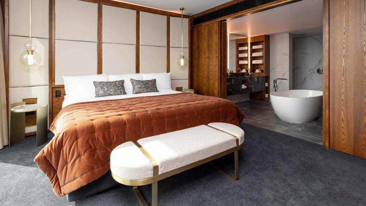 Horizon By Skycity Auckland Eksteriør bilde A bedroom at The Hari